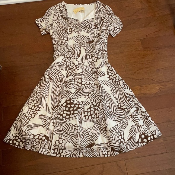 Lindy Bop Dresses & Skirts - NWT retro Jungle Print Viscose 1940s style Lindy Bop Dress brown & white size XS